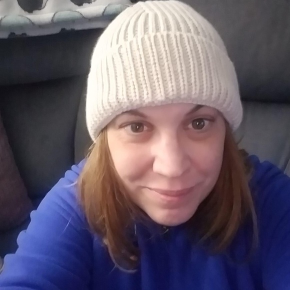 Meet your Posher, Christina - Picture 1 of 1